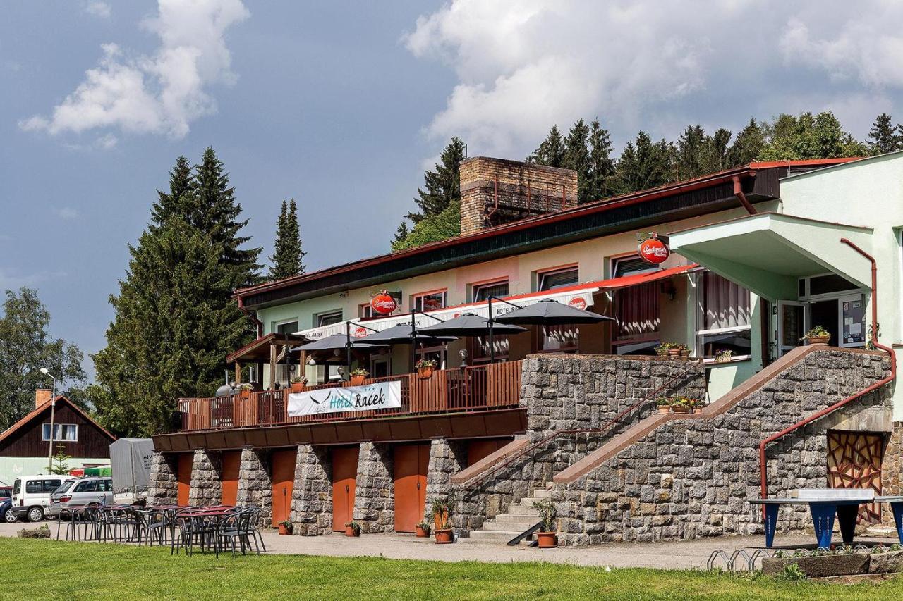 Hotel Racek Černá v Pošumaví Екстериор снимка