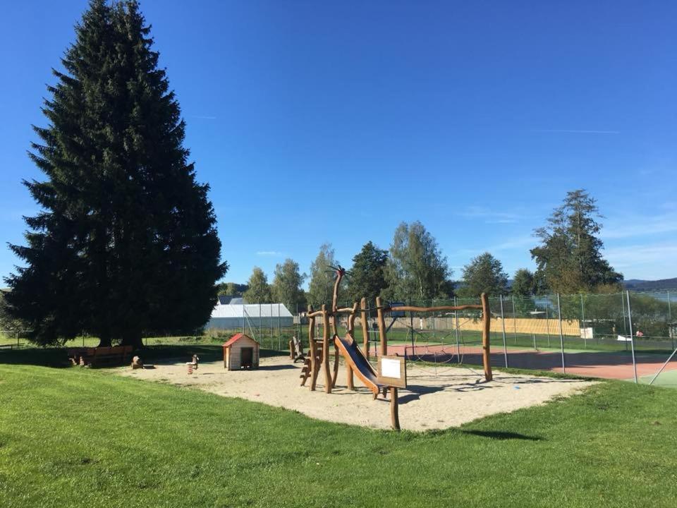 Hotel Racek Černá v Pošumaví Екстериор снимка