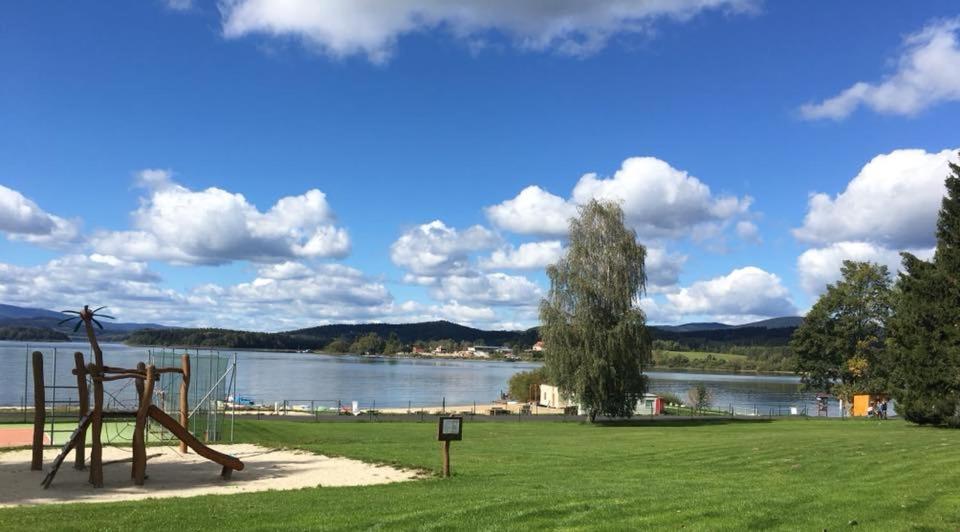 Hotel Racek Černá v Pošumaví Екстериор снимка